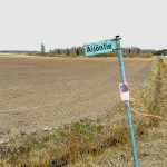 Peltolohkojen kartat löytyy tien varresta