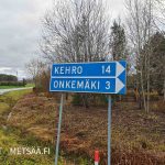 Tieviitta Kehroon ja Onkemäkeen – risteys, josta kohteelle käännytään.