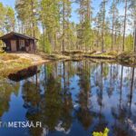 Saunamökki lammen rannalla Kurikan Koskuella