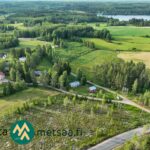 Omakotikiinteistö metsäisessä ja peltomaisemien ympäröimässä Vatulassa Ikaalisissa